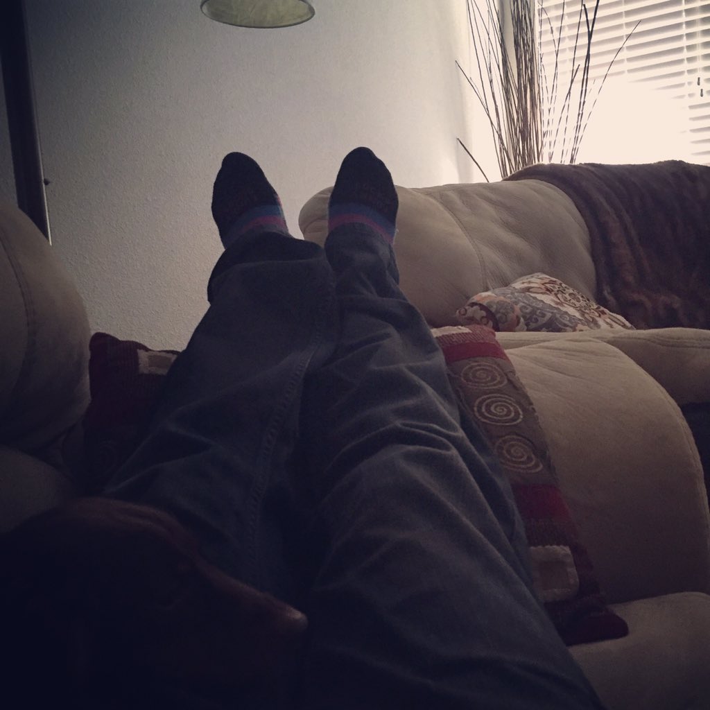 djsethlowery's tweet photo. Chillin in my #funkysocks #funkysocksday #sockswag https://t.co/azlcHeW0RX