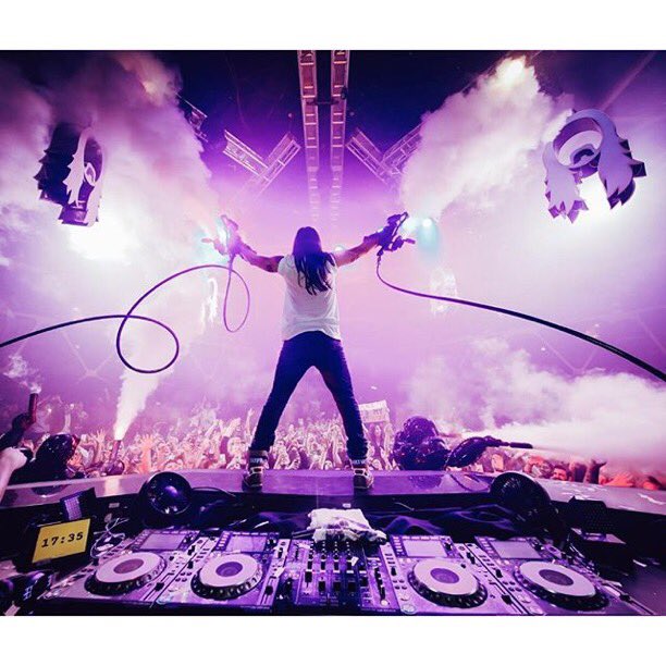 What happens in Vegas stays in Vegas @hakkasanlv https://t.co/YM2SBIawOZ