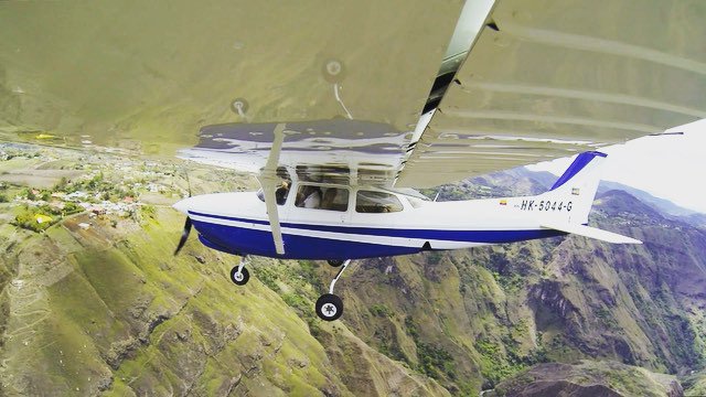 spotterscol's tweet photo. Foto de @sdiaz1994 vía https://t.co/cmzG3LWGUn - Setting it down in SKPS runway 02  #cessna #c172rg... https://t.co/pM2XXuYtQF