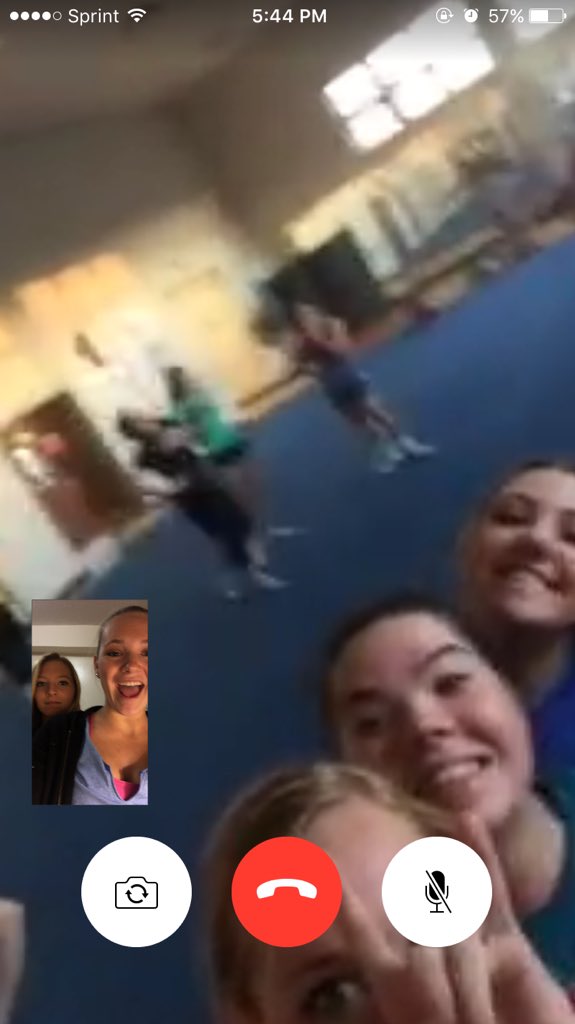 LivvWallacee's tweet photo. Miss my bitches @NVC1516 😻😭 https://t.co/OlFmGdvBGo