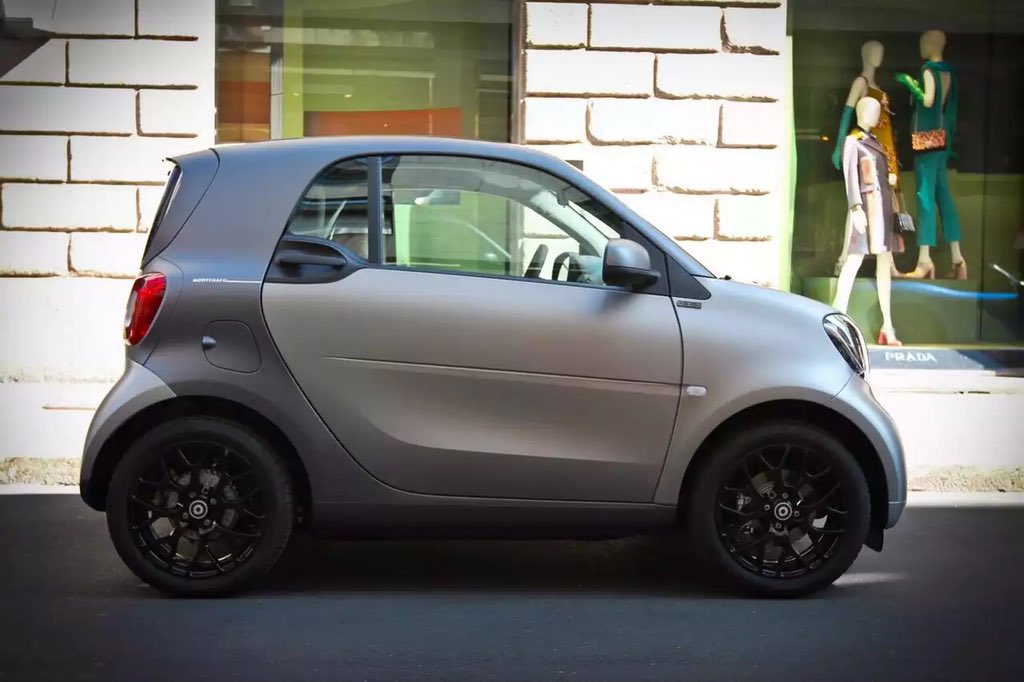 LNAutomobiliste's tweet photo. #Smart #ForTwo #Montenapo par #Aznom : #Luxe et #Champagne
https://t.co/odXcb1A1TV
@smart_worldwide @AznomSrl https://t.co/34qTt2mPWB