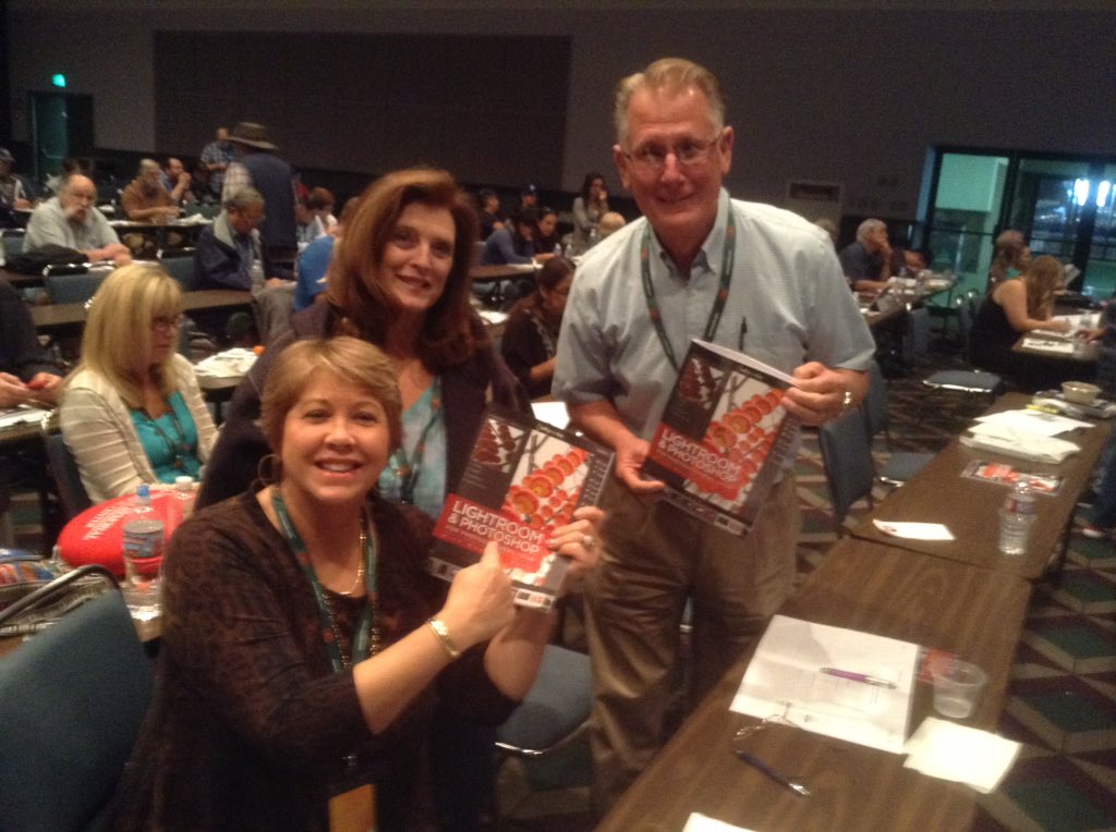 classymis's tweet image. Learning cool Lightroom tips with Ben Willmore at the Convention Center.