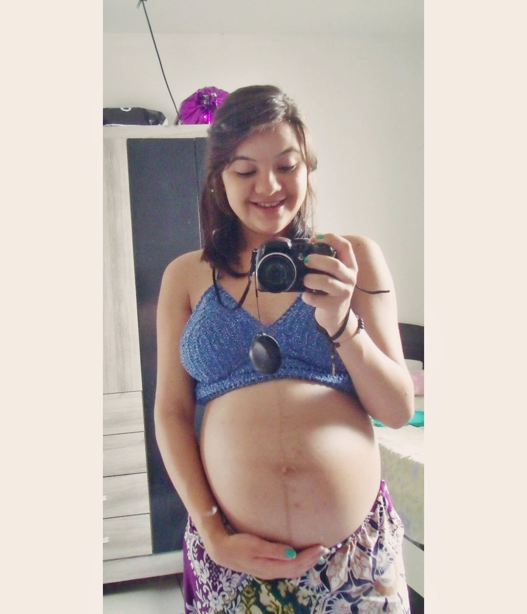 mariawaah's tweet photo. Pra você guardei o amor que nunca soube dar... #VemAnaLua #35semanas #FALTAPOUCO 👶🌙💕 https://t.co/iTg6yTOXrA