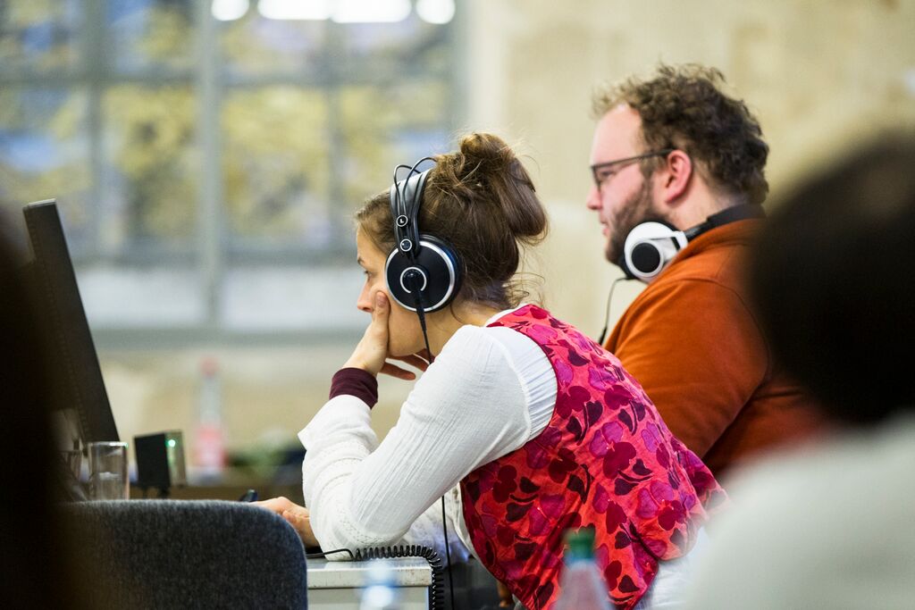 netzdoku's tweet photo. "Wunderkammer" kids hacking away at the DOK Hackathon Leipzig #Hackdok #dokdok @IMF_gGmbH @DOK_Leipzig https://t.co/QMPjYxiU5f