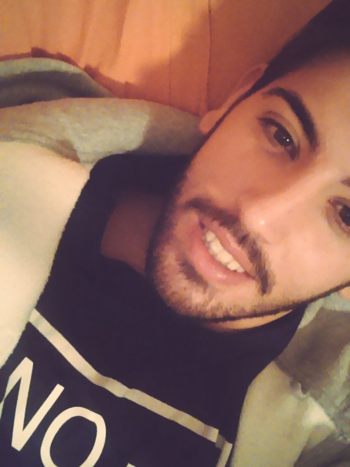 davidperri20's tweet photo. Dulces sueños ❤ https://t.co/uP2y7ypqbl