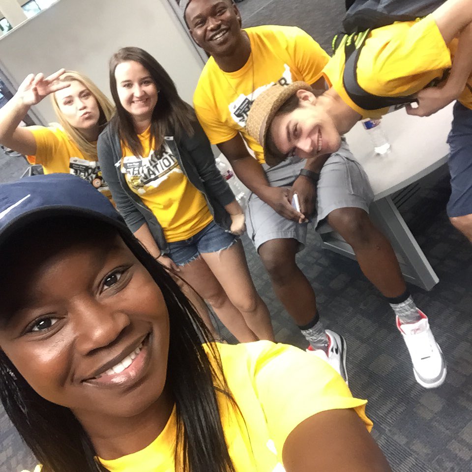 TMElizabethO's tweet photo. Do u want to meet new people, laugh until ur abs hurt,learn interesting WSU facts &amp; make $$??Then apply to be a TM!😄 https://t.co/A72MTfYh15