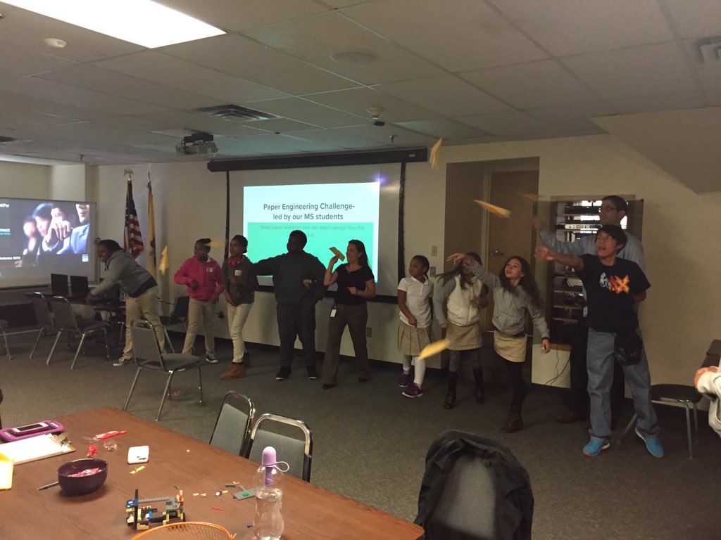Bburtt2012's tweet photo. #StudentLeadershipCommittee @LBpublicschools engage in Digital Exploration &amp; Paper Engineering Challenge!
#wcmm https://t.co/u1ZpHWmzru