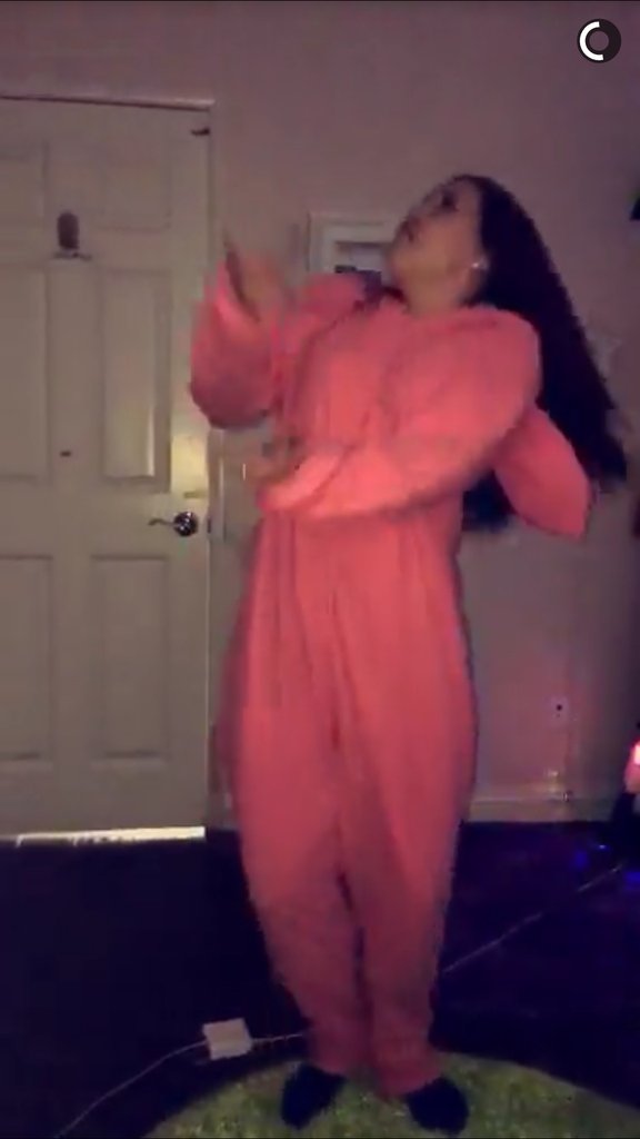 mariahhh_456's tweet photo. @salicerose gives me life ❤ #IDGAFDAY 👌😏 https://t.co/64e4NvG3V8