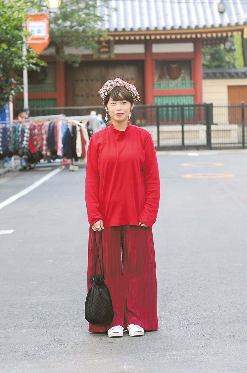 東京グラフィティ Pa Twitter ファッションスナップ毎日更新中 古着の街 高円寺でsnap 大きいリボンのヘアバンドに紅色コーデがとても素敵 高円寺の街のイメージにぴったりのオシャレさん T Co 7amx0hgxzz 東京グラフィティ Pa Twitter ファッションスナップ毎日更新中 古着の街 高円寺でsnap 大きいリボンのヘアバンドに紅色コーデがとても素敵 高円寺の街のイメージにぴったりのオシャレさん T Co 7amx0hgxzz