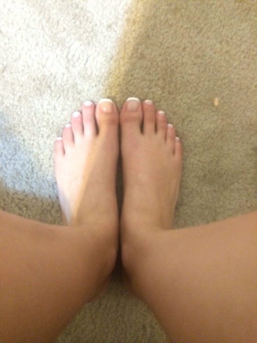 For my #footfetish lovers 😘☺️ https://t.co/2RgEhXtbwV<a href="/tag/footfetish"class="tags">#footfetish</a>