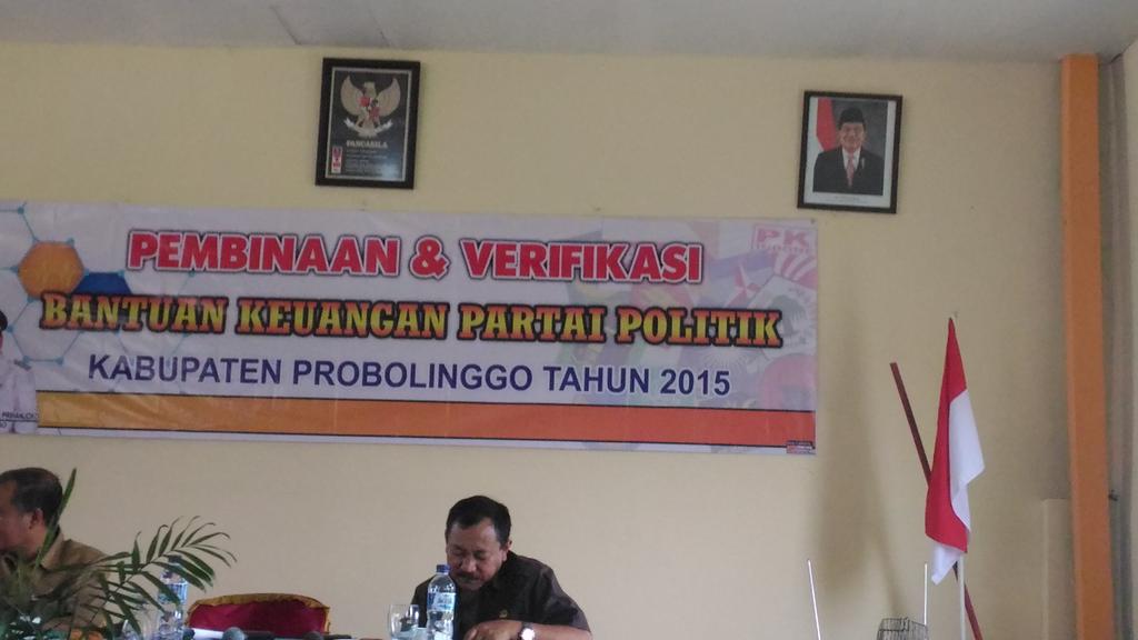 bakesbangpol sedang berlangsung rapat dg Lintas Partai kab. Probolinggo <a href="/Malik_haramain1/">A M H</a> <a href="/DrsHanafi/">Drs. Hanafi</a> @kabarPKBjatim