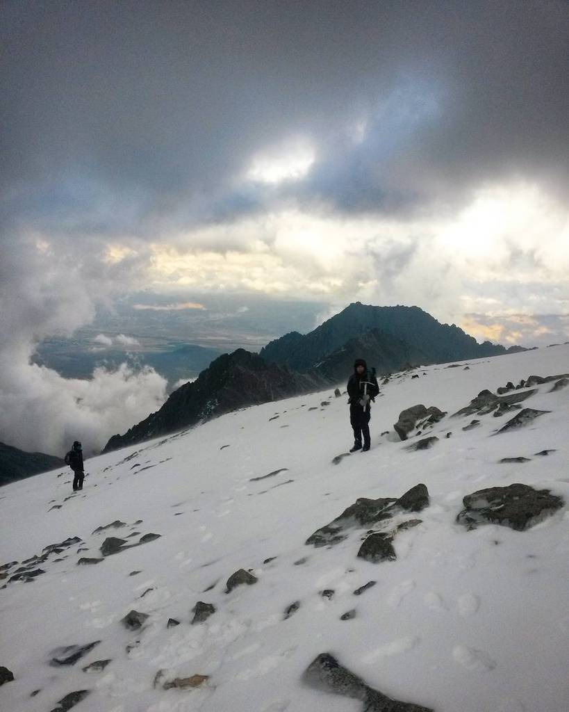 usatraillife's tweet photo. PC: robfu 13,200ft Split Mountain's north slope 10-17-15
#SplitMountain #14er #Mountaineerโฆ https://t.co/DJP7lsfAcz https://t.co/cqQl7Ihzbg