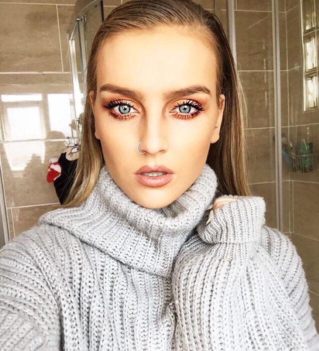 thebestofjerrie's tweet photo. perries selfies https://t.co/RsNHITrMyj