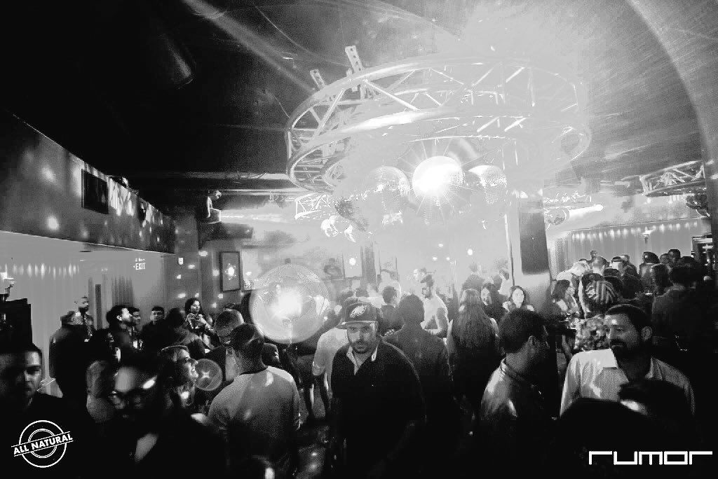 luxuryPHL's tweet photo. Class vibes at @RumorPhilly https://t.co/lOJqHbefa5