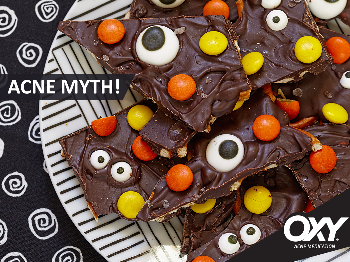 #DidYouKnow it's a myth that eating chocolate makes you breakout? Good news to hear before #Halloween! #OXYClear