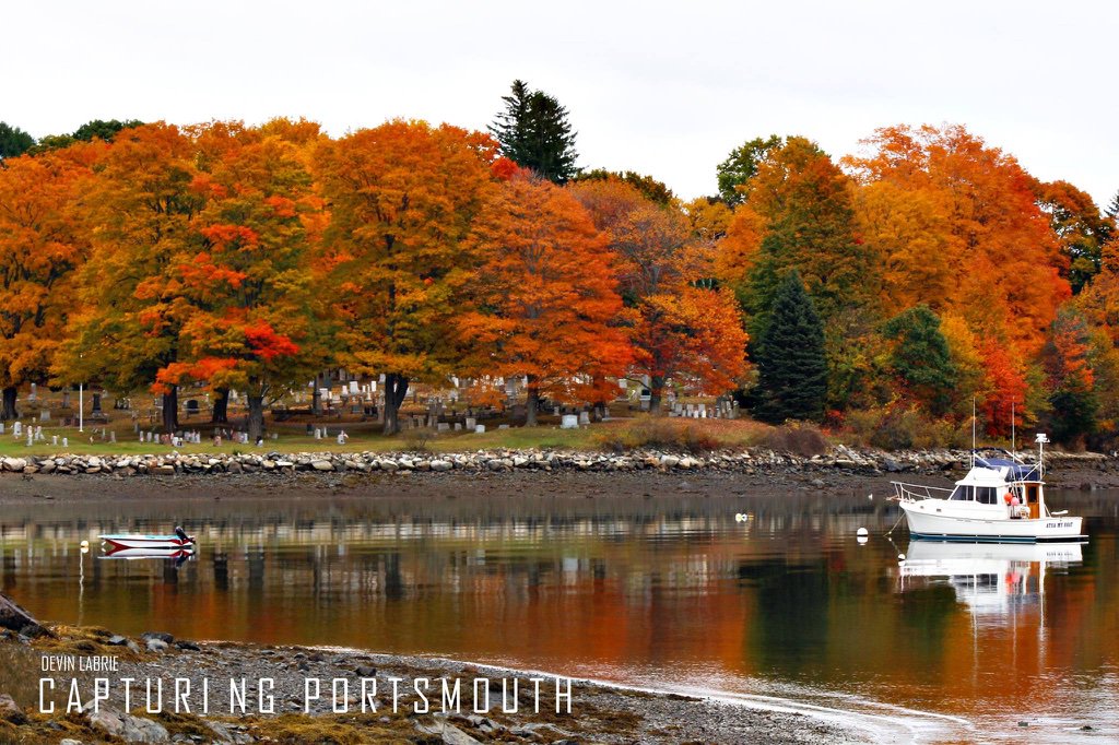 CapturingPorts's tweet photo. Fall in New Castle, like us on Facebook at  https://t.co/Pwz5OYMtWp #CapturingPortsmouth https://t.co/l5xN2cS5Fo