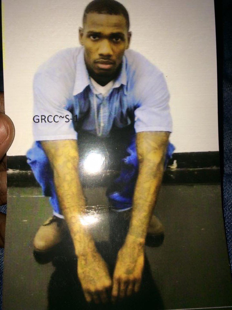 900Banger's tweet photo. Free My Big Brovah Man 🔓🔒😤 He Be Home Soon #FreeT2G @Tay2Girls https://t.co/xt38d9HYKE