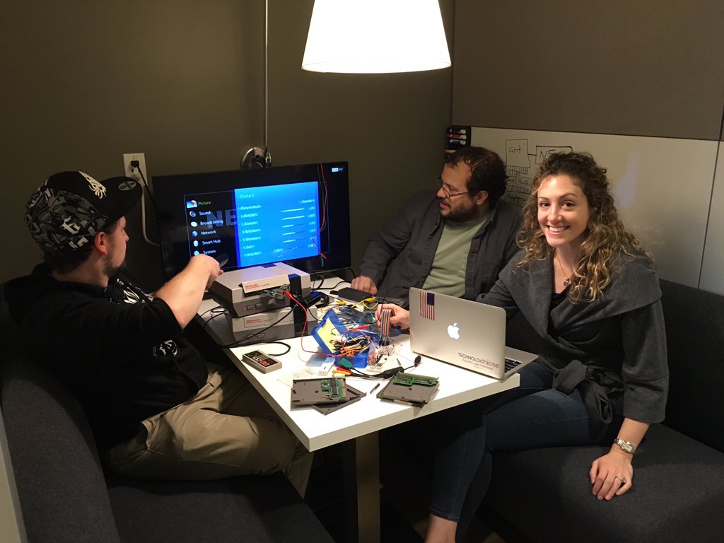 Carenina tweet media