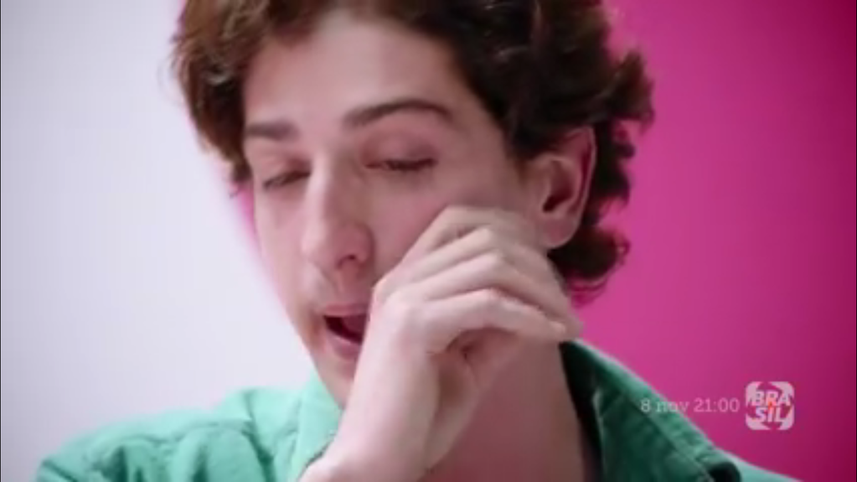 cesariostewart's tweet photo. Minha reação ao ver essas meninas querendo deturpar minha pureza :( #ARegraDoJogo https://t.co/QbQGoAhnpe