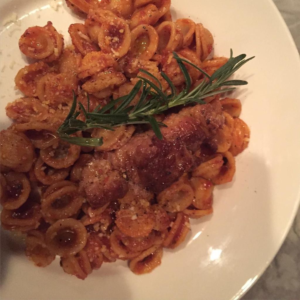 Dellaterrapgh's tweet photo. #orecchitte con #braciolette #3 #apuglia #winedinner #wineo #wine https://t.co/hTYNr2xPHJ