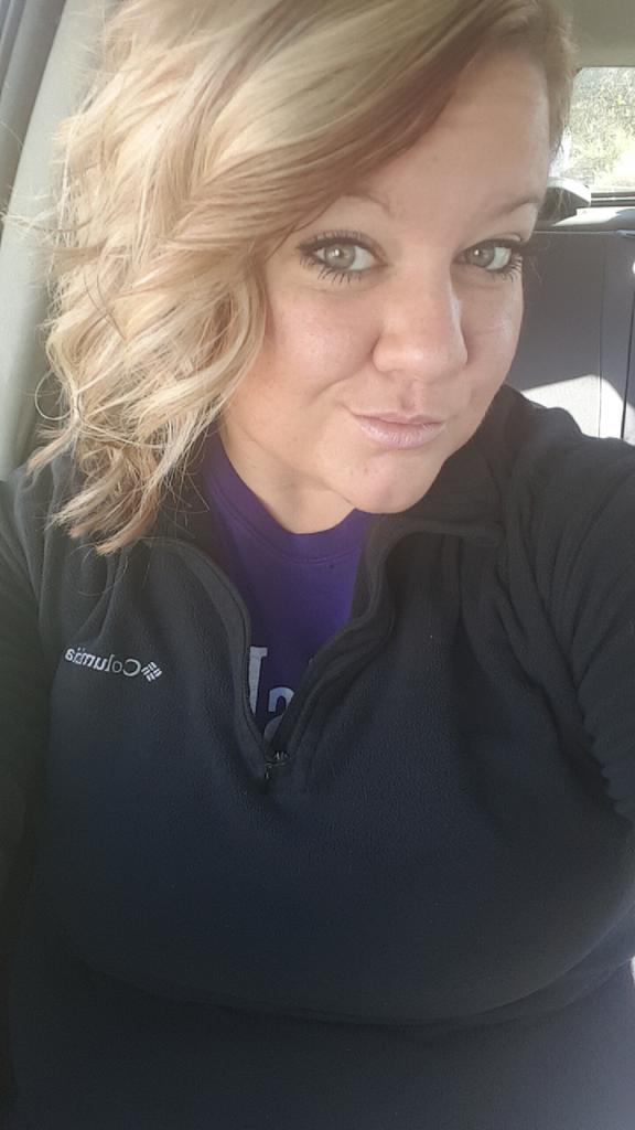 Katie_KAM's tweet photo. Loving this weather!! #FallTime #myfavorite # https://t.co/tZZxj4JQpc