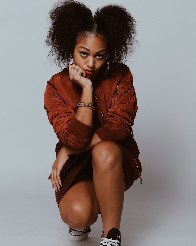 imighbee's tweet photo. burgundy x2 
exquisite_eye  https://t.co/4oVEwjqTk6