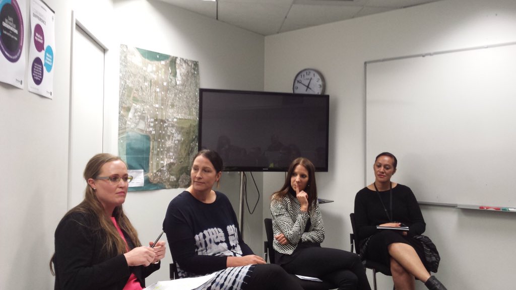 CathyLHudson's tweet photo. @Jodiecaraking @RodneyvanZyl  @PamelaBlackett @EmmaBainEB @sparkeyr1 Great gems of advice @ Career Journeys WLG 2day https://t.co/NaEiPjEGQa