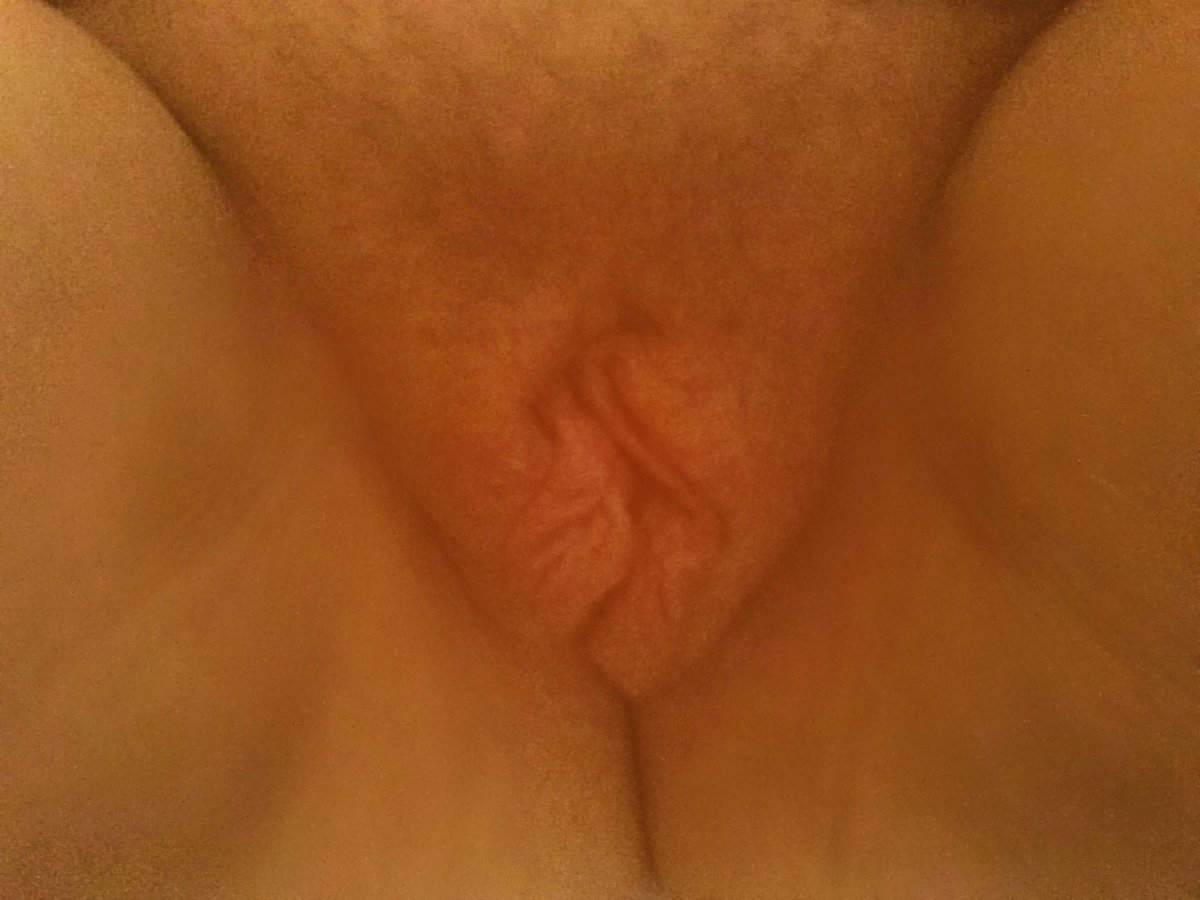 MilfyCumming's tweet photo. Sunshine Pussy. https://t.co/55wE6q0YAo