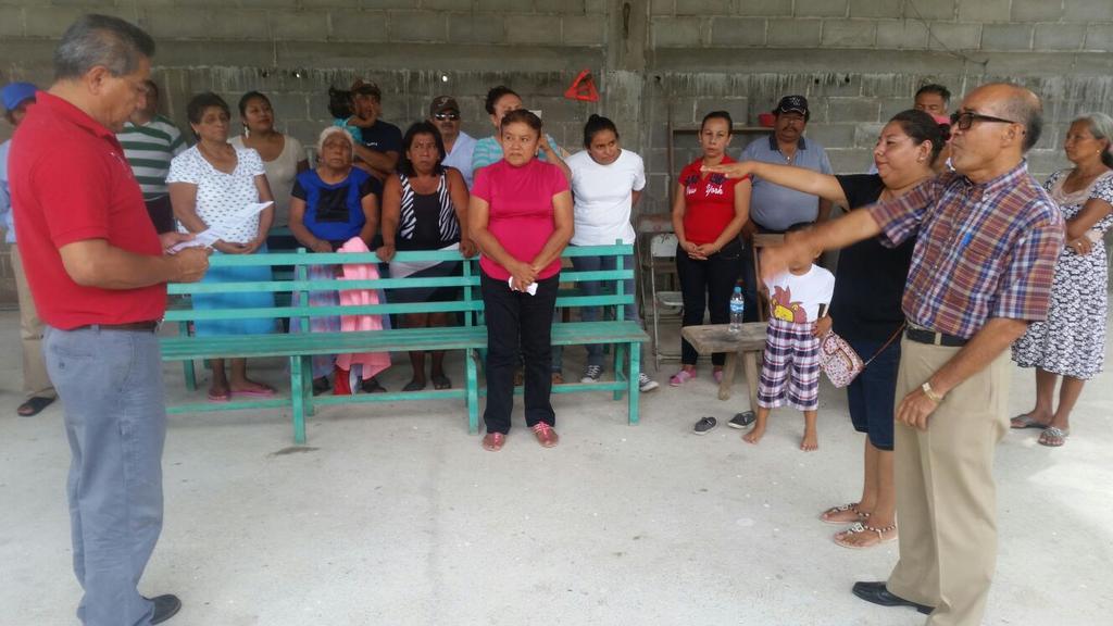 Héctor Anuar Mafud M (@hectora_mafud) on Twitter photo Rinde Protesta nuevo Comité Mpal. PRI de Santa María Mixtequilla Oax.Avanzamos. <a href="/MFBeltrones/">Manlio F. Beltrones</a> <a href="/CarolinaMonroy_/">Carolina Monroy</a> Rinde Protesta nuevo Comité Mpal. PRI de Santa María Mixtequilla Oax.Avanzamos. <a href="/MFBeltrones/">Manlio F. Beltrones</a> <a href="/CarolinaMonroy_/">Carolina Monroy</a>