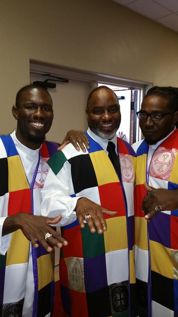 RyanDun08236001's tweet photo. Sonship Graduation https://t.co/OAyr1fG0jx