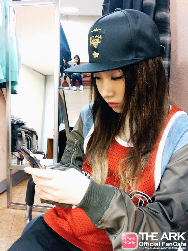 YUNA_PH's tweet photo. [FANCAFE] 151027 Happy 22th Birthday #HBDYuna https://t.co/nshe7J8YPv
