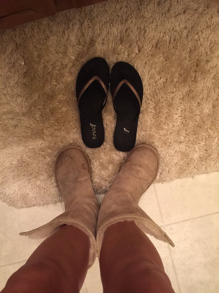 RacinTracy's tweet image. It&apos;s a toss up this time of year...#fallproblems