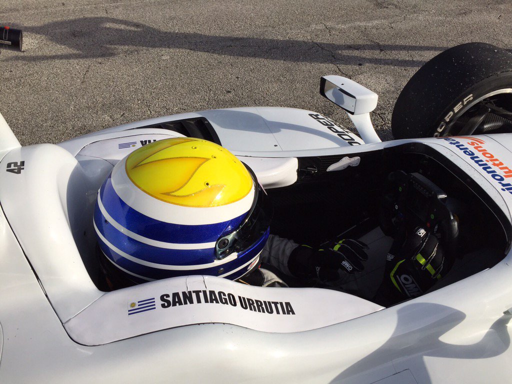 Santi_Urrutia's tweet photo. Terminaron las pruebas! Muy contento con el trabajo en el equipo! Muy lindas sensaciones con el auto también. https://t.co/hJKEzKy0xq