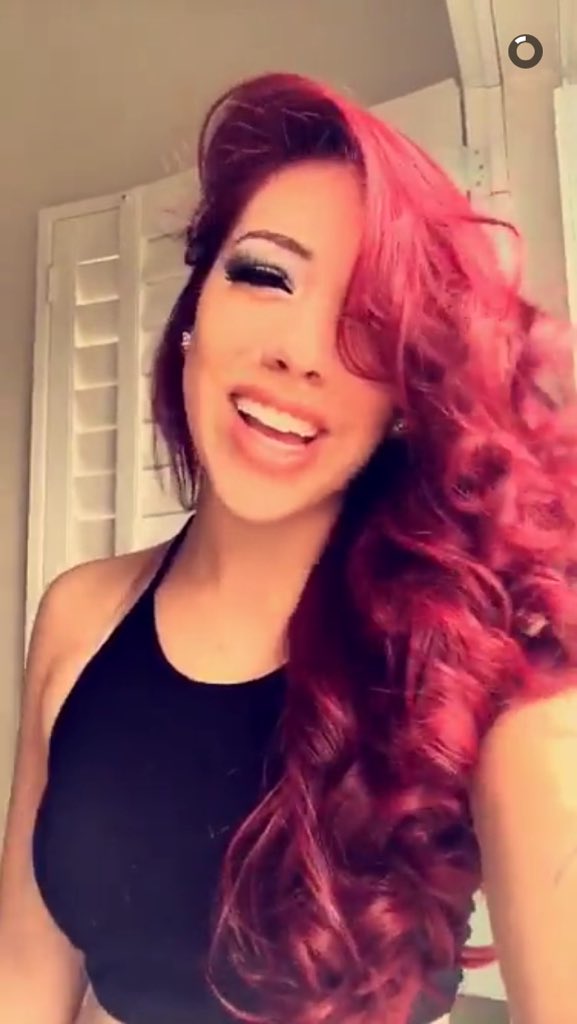 27Natalialuna's tweet photo. #IDGAFDAY😂 @salicerose she don't give a fuck about anything man 😭🖕🏽😂💦 https://t.co/IWUJ9ZaJof