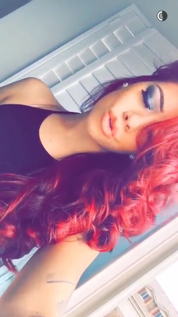 27Natalialuna's tweet photo. #IDGAFDAY😂 @salicerose she don't give a fuck about anything man 😭🖕🏽😂💦 https://t.co/IWUJ9ZaJof