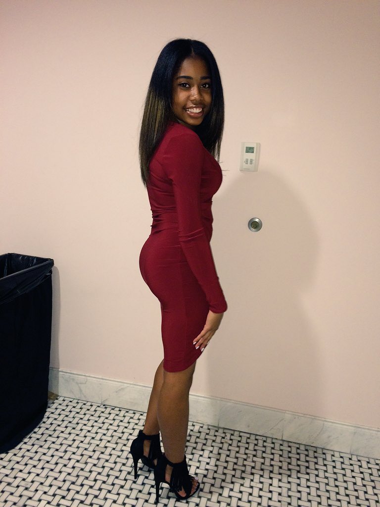 _blue_JAY's tweet image. #AUChomecoming2k15 🔥💋