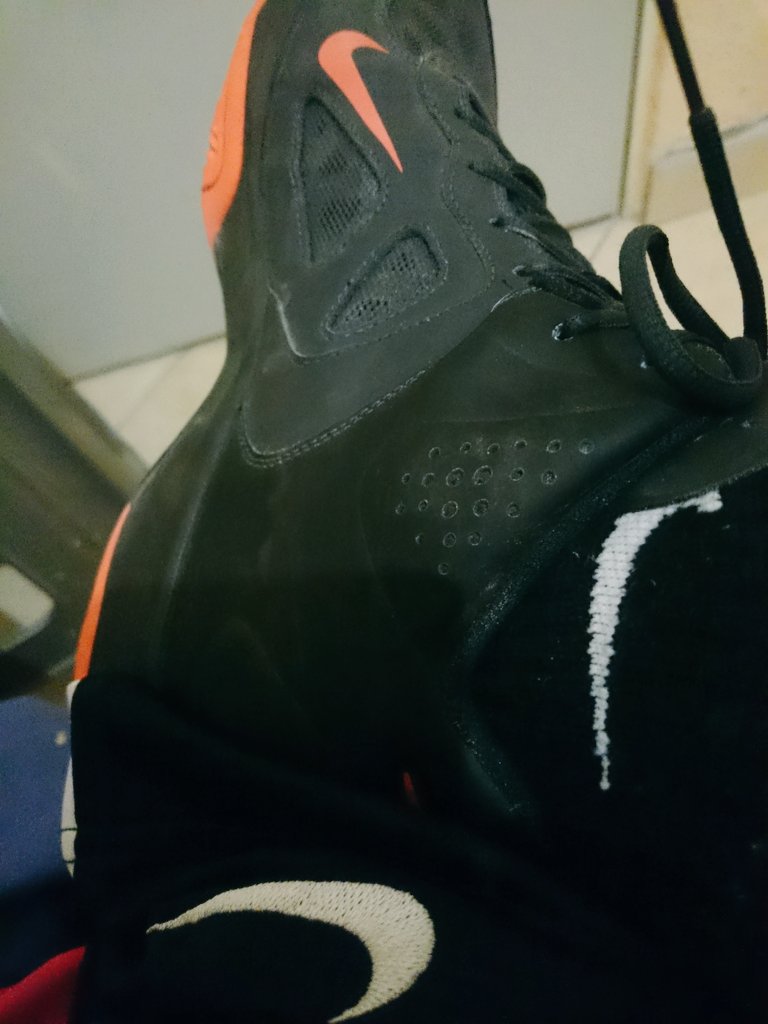 ramonlf23's tweet photo. #Basketball #Night back to #Court #MondayMotivation @nikebasketball @Basket4us #1DayBefore @NBA season https://t.co/lMETHUibNF