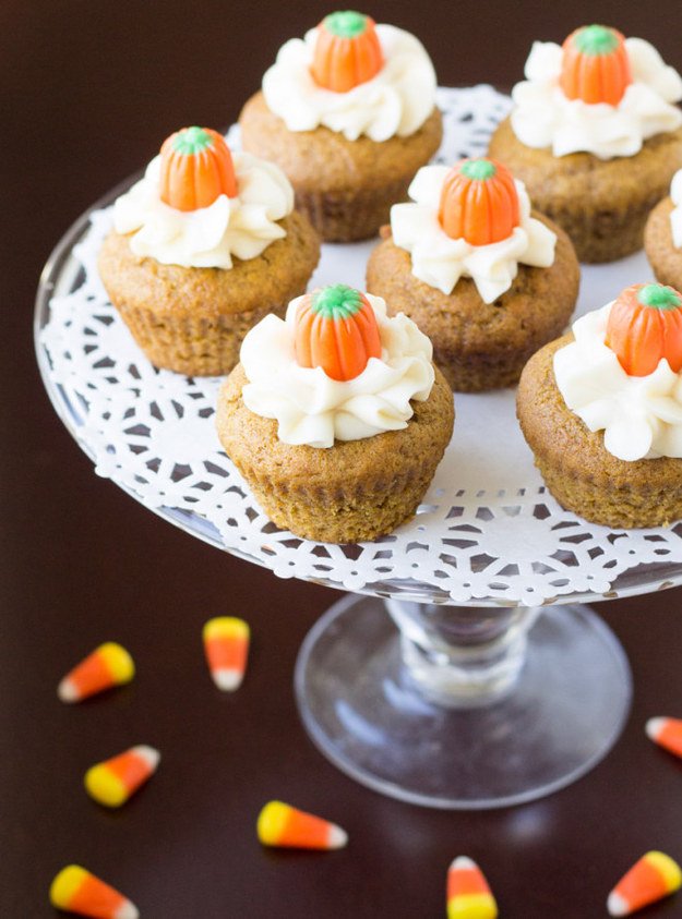 BuzzFeedFood's tweet photo. I don't know about you, but we've been celebrating #NationalPumpkinDay all month long...¯\_(ツ)_/¯ https://t.co/srZWUUkiM6