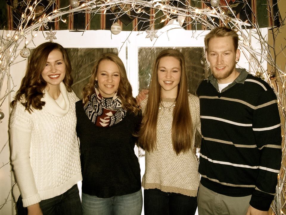 AllisonBuikema's tweet photo. Can't wait until ALL the Buikema sibs can be together again #JakeComeBack π³πΏ https://t.co/sHZk1IzfjH