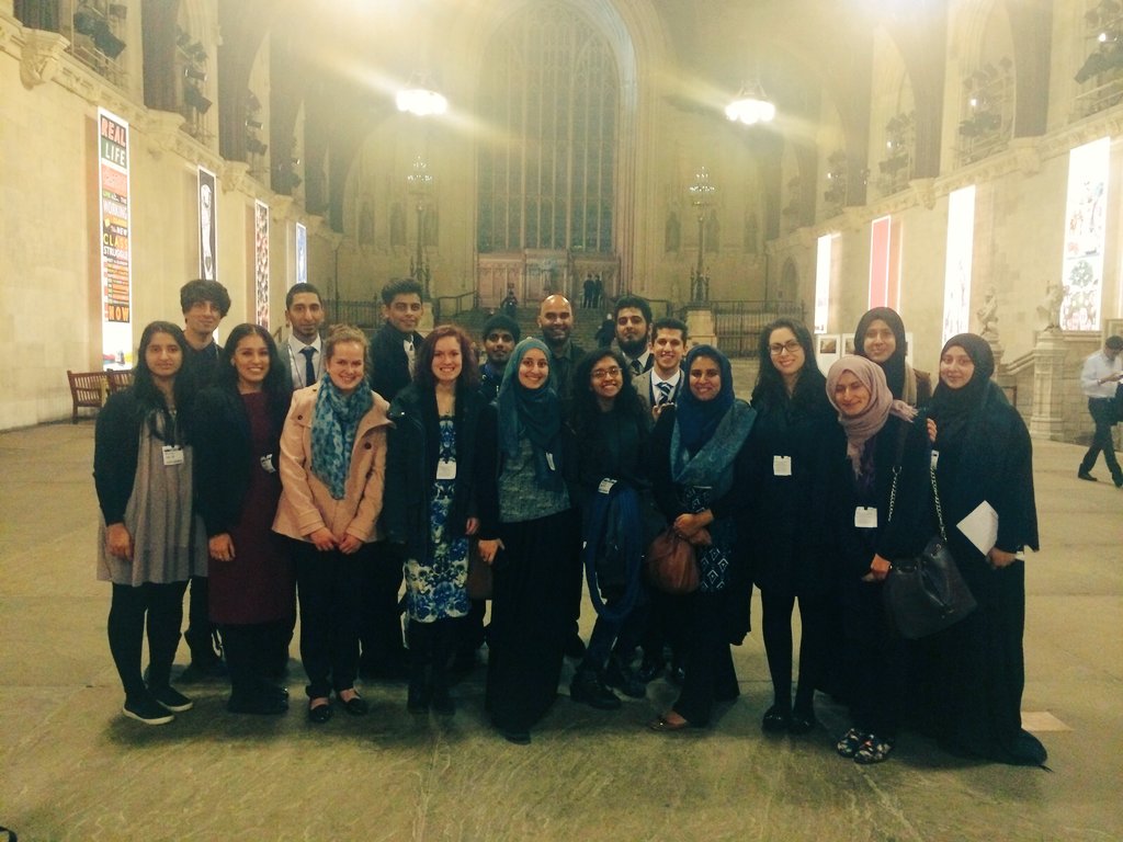 ZoeWinston1's tweet photo. #inspirational day-Arnie Graf &amp; Francis Davis #communityorganising @nearneighbours @churchurbanfund @WahidaShaffi https://t.co/x1CTPcqN5Z