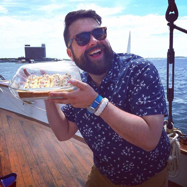 Never Forget when @justinbsamson made his unreal Trademark Tarts for #sailorsimkos30th! 
#BeatBobbyFlay @simkosays