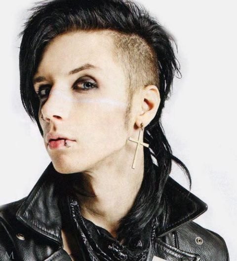 MistyKik's tweet photo. ANDY BIERSACK is my baby...❤️😍😂, who els loves this perfect man ? https://t.co/GVOQmQKTB8