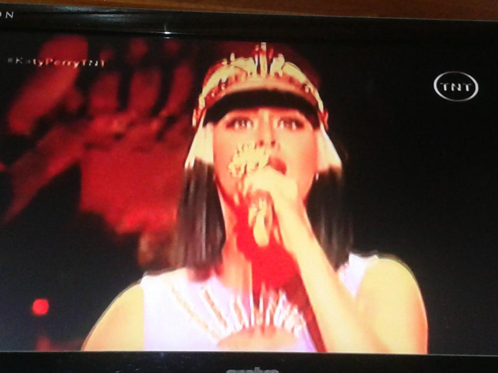 Ari_BullockerOk's tweet photo. #KatyPerryTNT  #PrismaticWorldTourTNT  ❤💞💖😍💟👸 https://t.co/fM2KrwRjdx