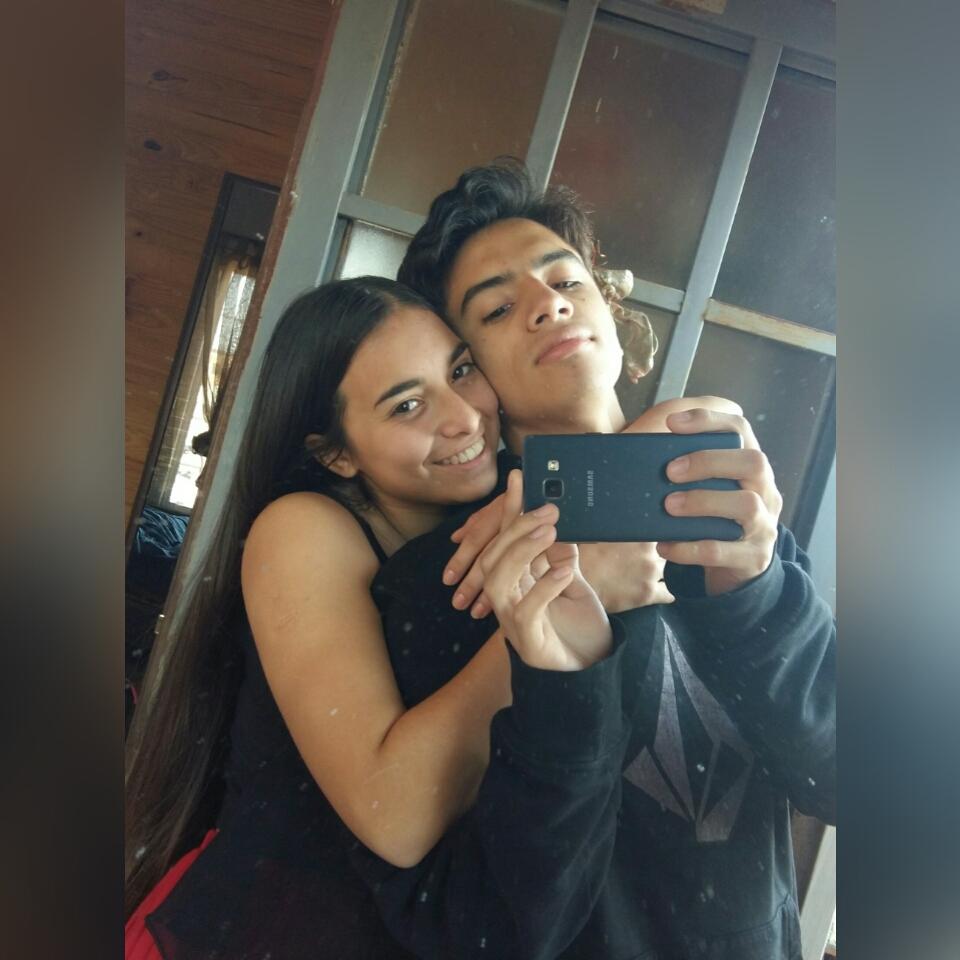 EnzoIgnLopez's tweet photo. LO QUE TE AMO PENDEJA. https://t.co/IzLYHq1P4U