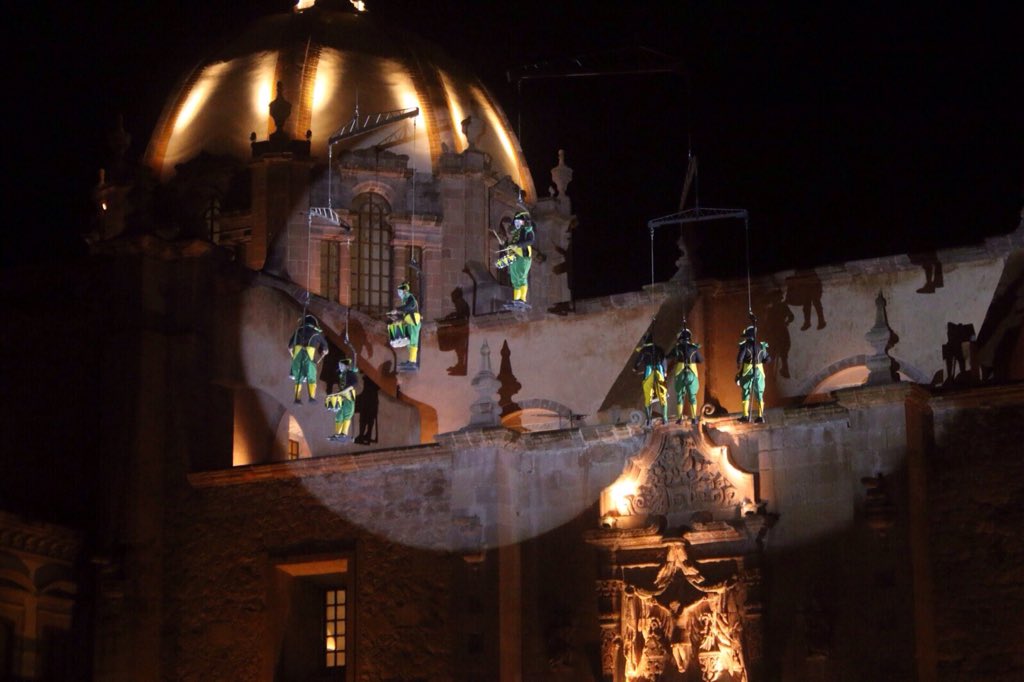 MiguelAlonsoZac's tweet photo. La obra Mobile Homme fue la encargada de dar cierre a uno de los festivales más importantes de Zacatecas #FITC2015. https://t.co/BkF3C5WubG