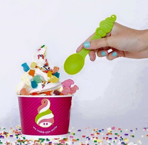 MenchiesBothell's tweet image. How many toppings can you get on fit in one, $5 cup of froyo? Come find out tonight (8:00-Close)! #Froyo #Menchies