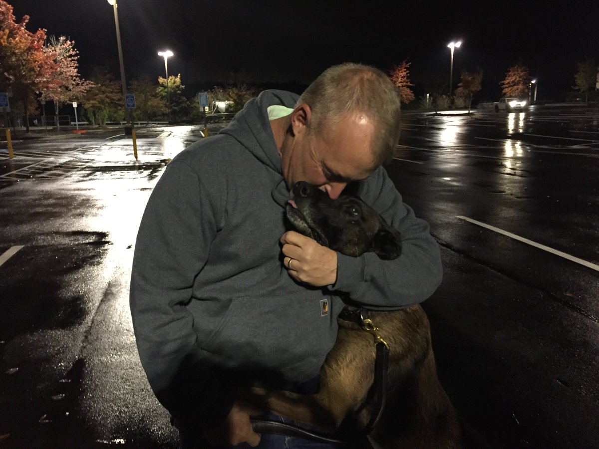 BringChipHome's tweet photo. Chip was reunited with Gil and his family tonight. https://t.co/nP5IejZVnu