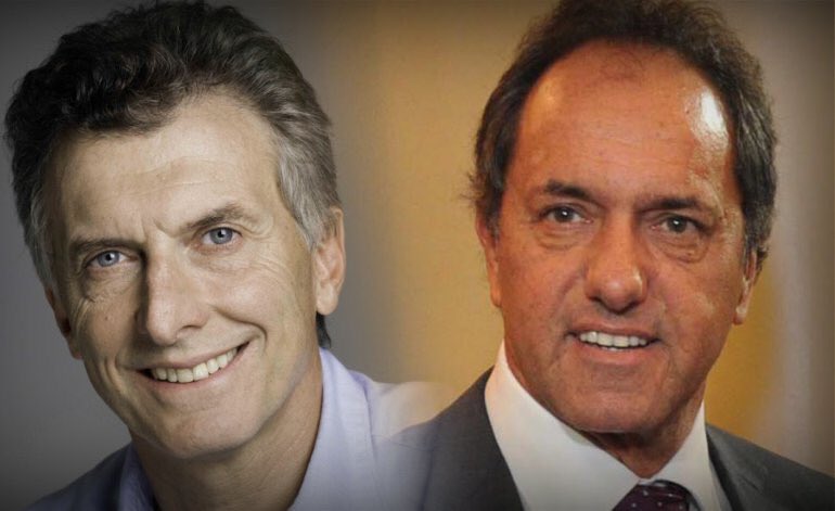 gasometro10's tweet photo. En Segunda Vuelta
A quien votas en Balotaje?

RT : MACRI
FAV : SCIOLI

 Vamos por una encuesta de Twitter! https://t.co/u3BF8ur1sj