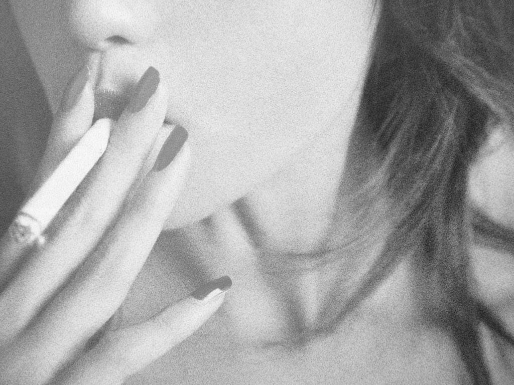 D_love_woman's tweet photo. 誰かから奪った恋は奪われて終わるし、誰かを傷付けて得た恋は最後、自分自身が傷付いて終わりがくる。

つまり、自分の欲望を満たす為だけに人の事を考えず動いた奴は幸せになんてなれないんだよ。報いを受けるってこと。 https://t.co/1g1Z0VLuOh