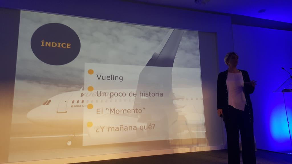jpiedrahita's tweet image. Marion Bauer de @vueling ahora en jornada @mma_spain #PureMobile2015 con su móvil estrategia